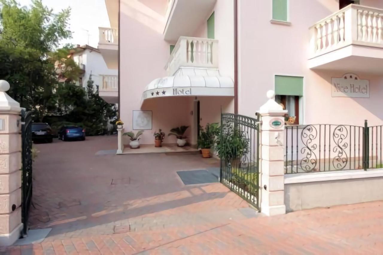 Nice Hotel Местре Экстерьер фото