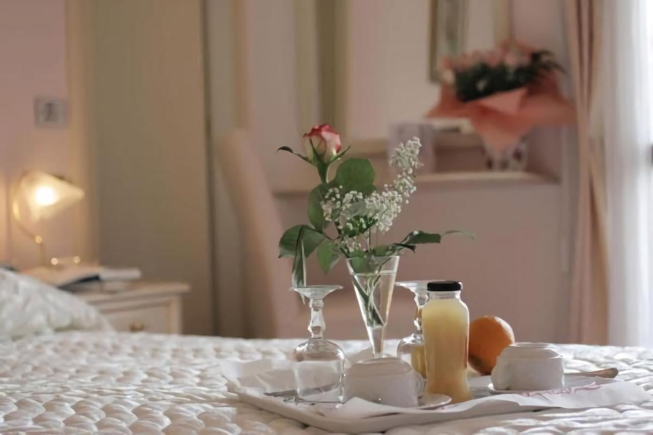 Nice Hotel Местре Экстерьер фото
