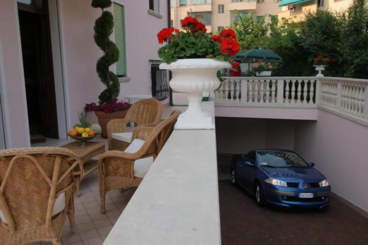 Nice Hotel Местре Экстерьер фото