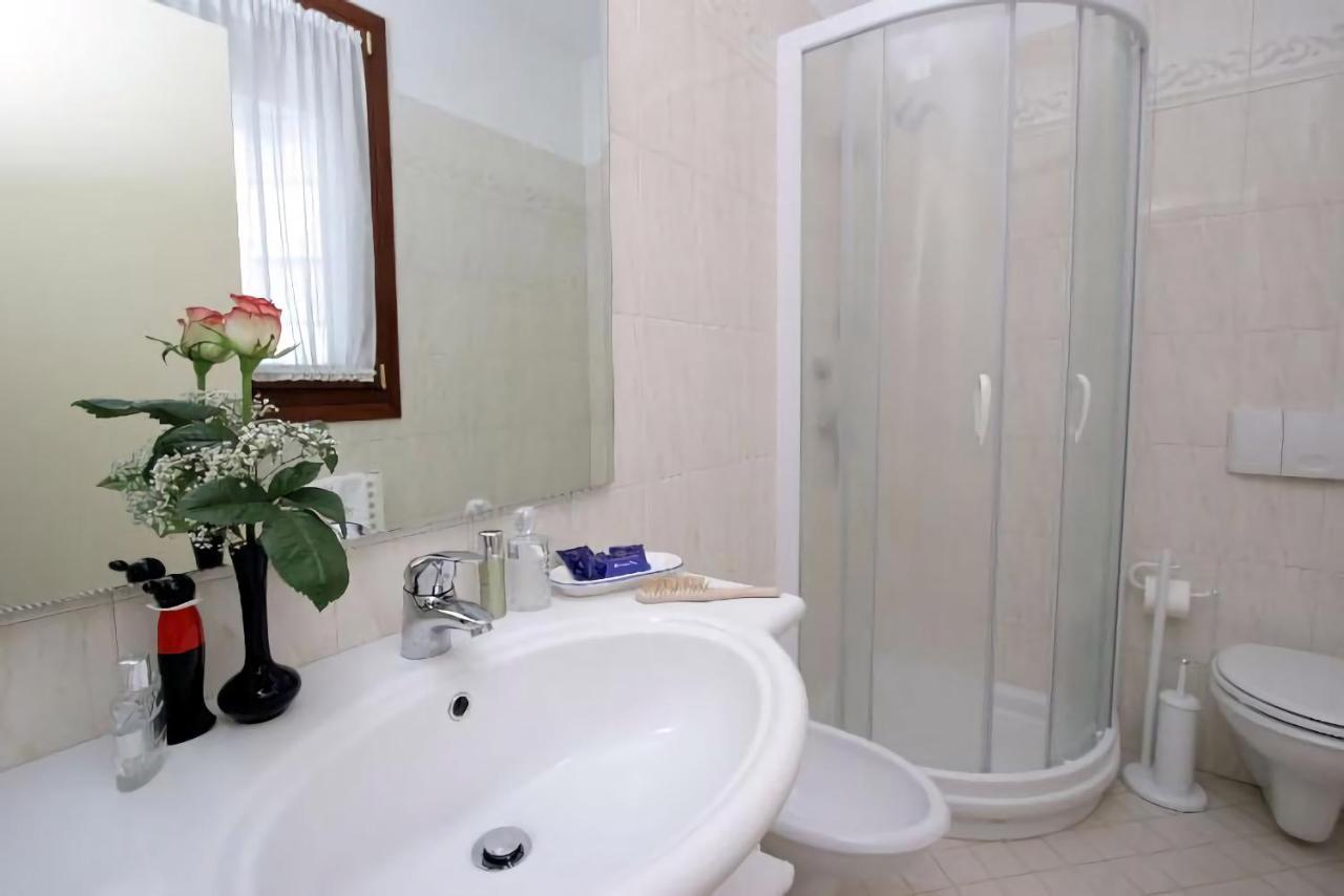Nice Hotel Местре Экстерьер фото